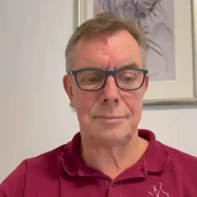 Am vergangen Wochenende endete meine Präsidentschaft der DGÄPC.Ich wünsche meiner Nachfolgerin Dr. med. Michaela Montanari alles Gute und vor allem viel Freude beim Ausüben des Präsidentenamtes.Das Ende meiner Aktivität als Präsident bedeutet aber nicht, dass ich mich nicht mehr um die Belange der Ästhetischen Plastischen Chirurgie einsetzen werde.Vielmehr werde ich mich auch als einfaches Mitglied der DGÄPC darum kümmern, dass die Patientensicherheit und das Wohl der Patienten im Vordergrund stehen - sowohl in meiner täglichen Arbeit als auch in der Domhofklinik als mit meinem Engament innerhalb der DGÄPC.